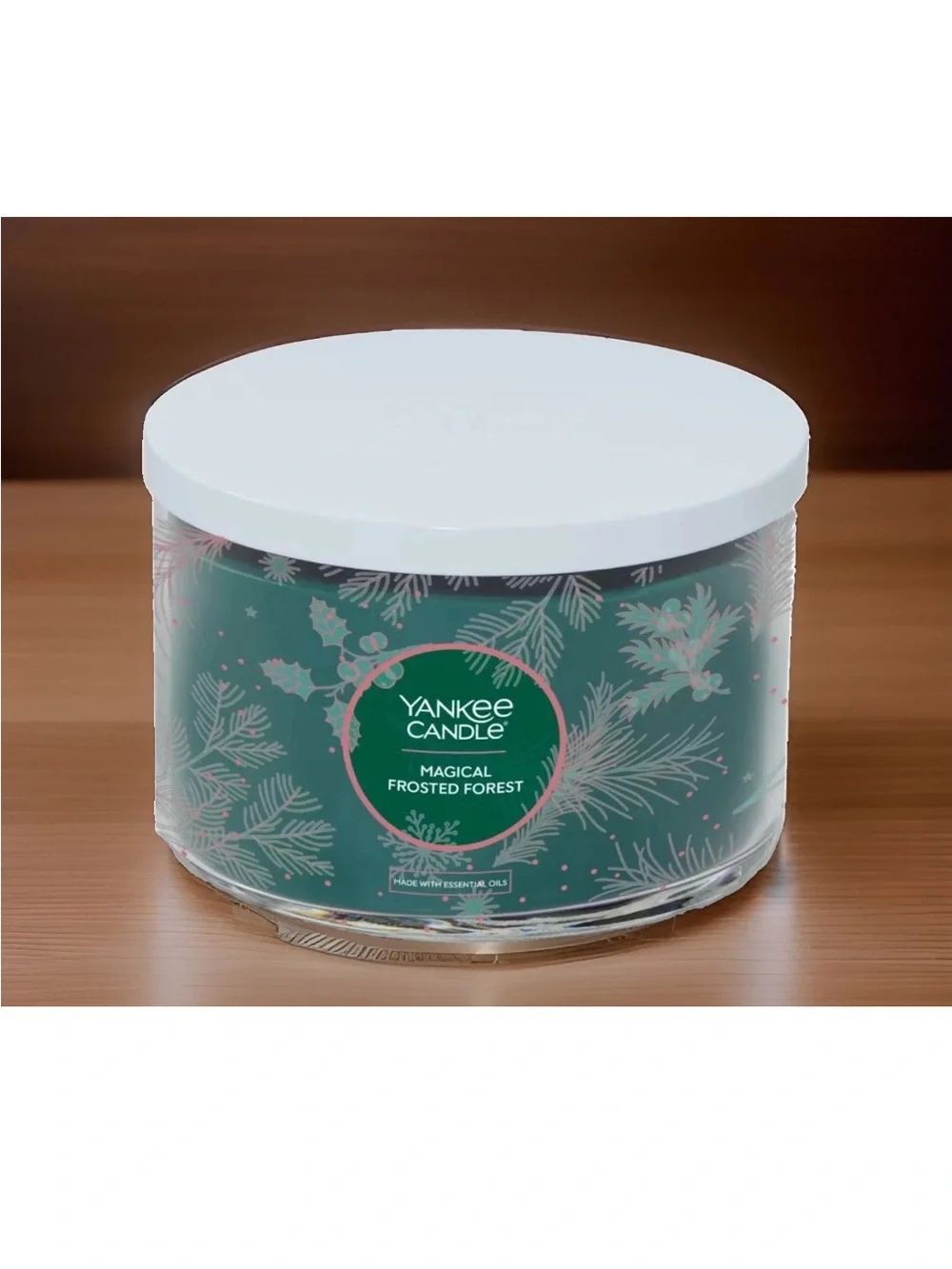 Yankee Candle 3-Wick Candle- Magical Frosted Forest (18 oz)